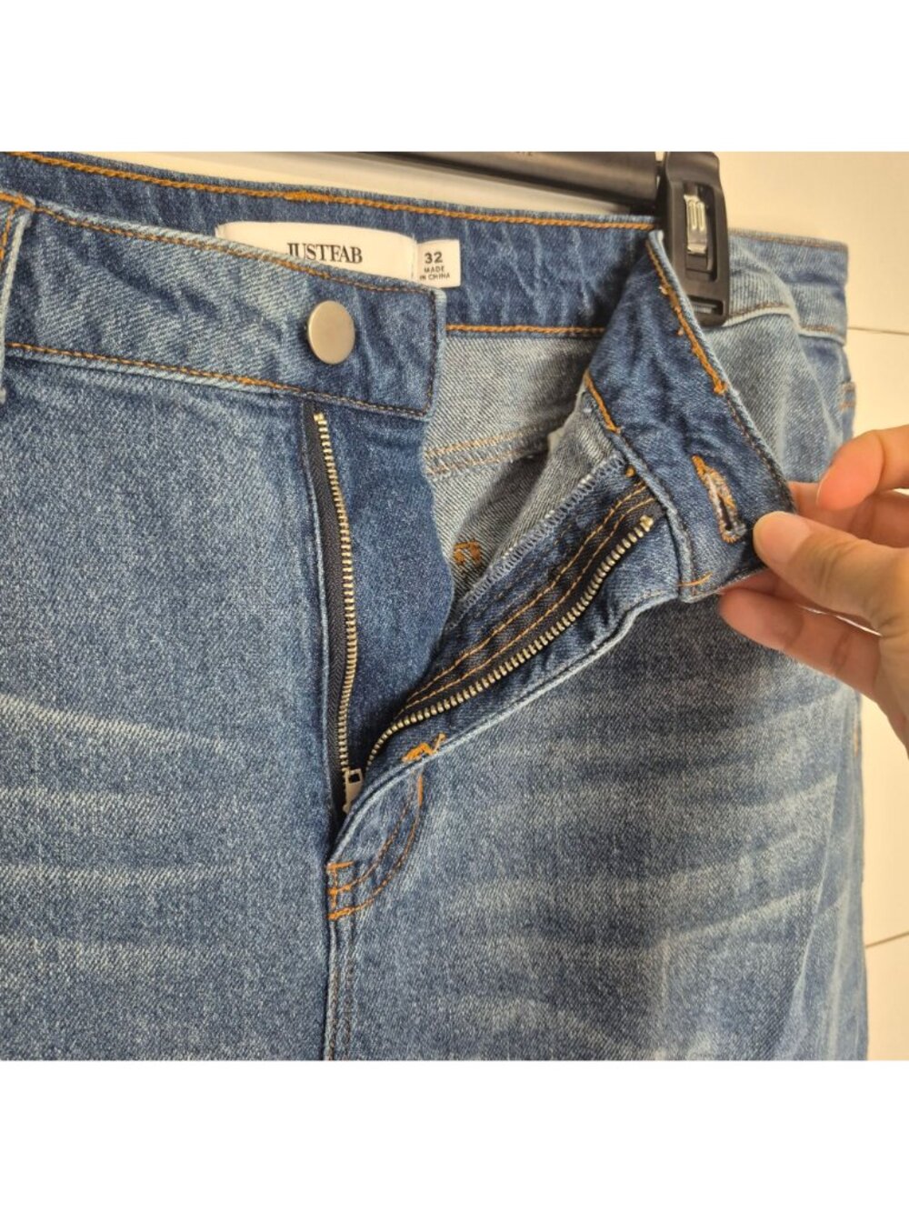 Justfab Womens High-Waisted Distressed Denim Jeans Size 32 Light Wash - Picture 5 of 8
